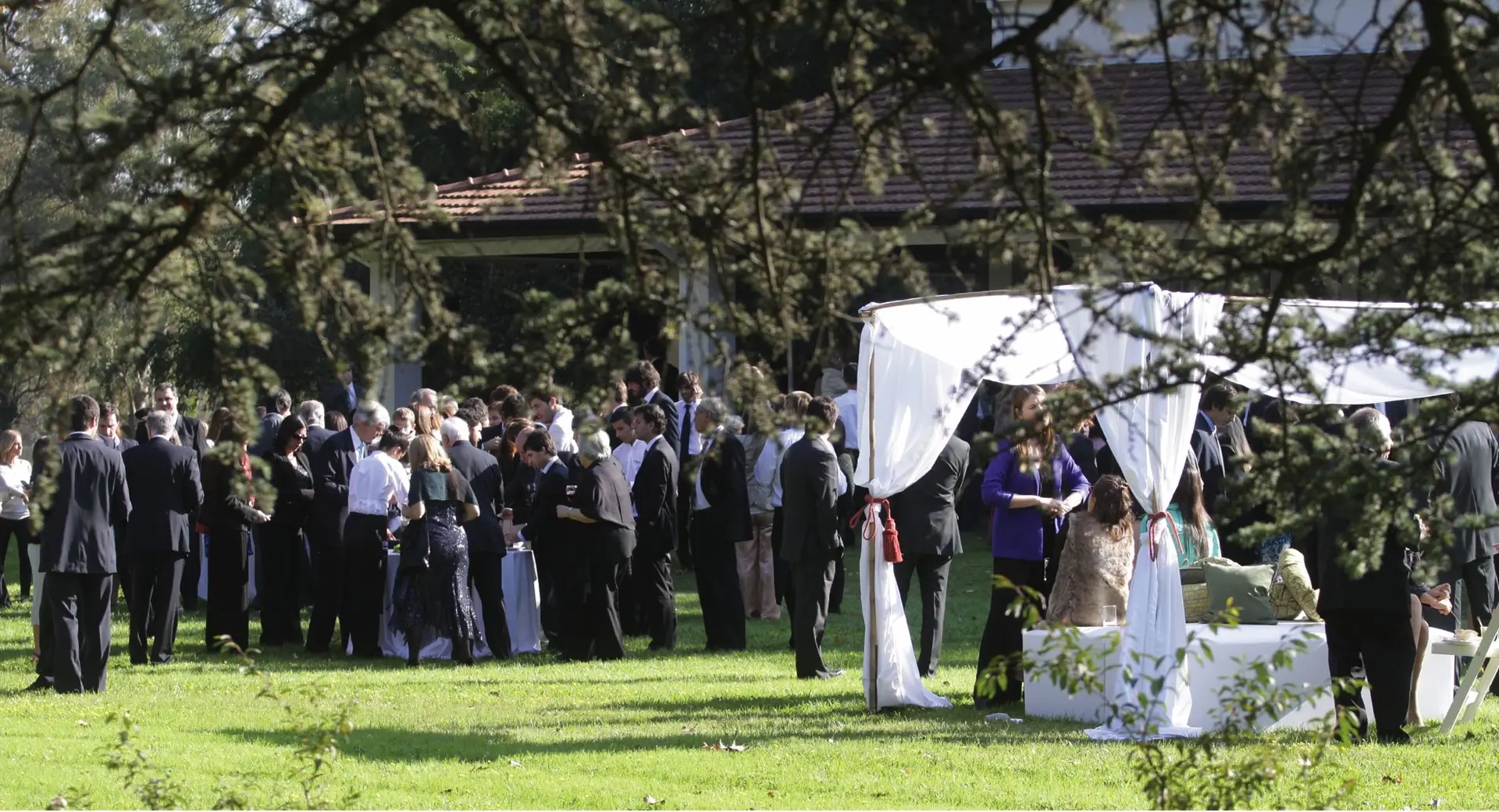 Celebración en el parque de La Quinta de Bella Vista
